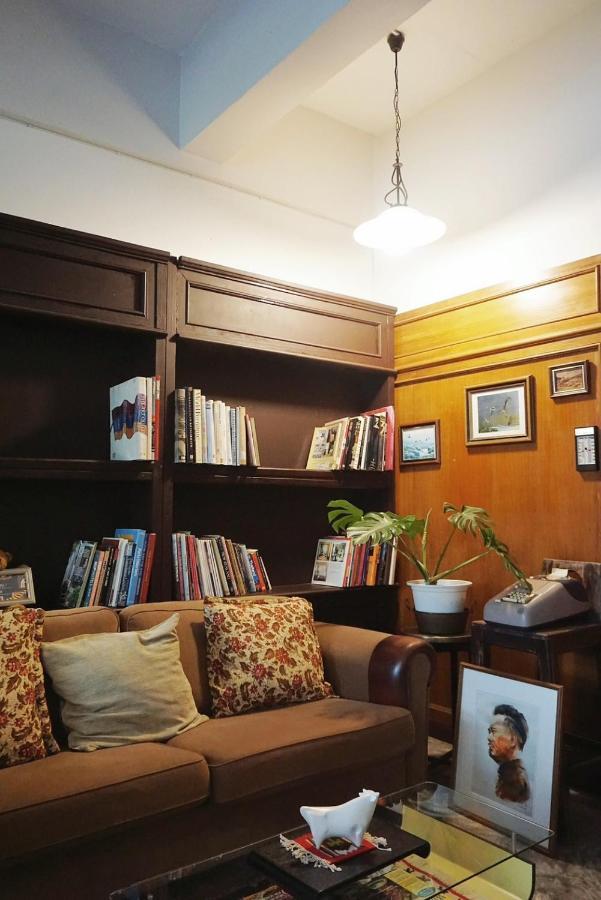 Manee Guesthouse And Record บ้านมานี Chiang Mai Exterior foto