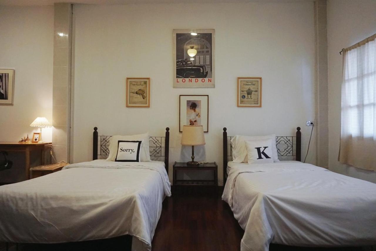 Manee Guesthouse And Record บ้านมานี Chiang Mai Exterior foto